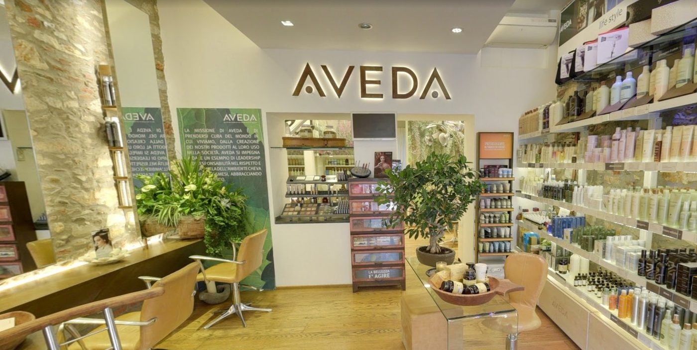 Parrucchieri Rita Forte dei Marmi - Postazioni taglio e piega